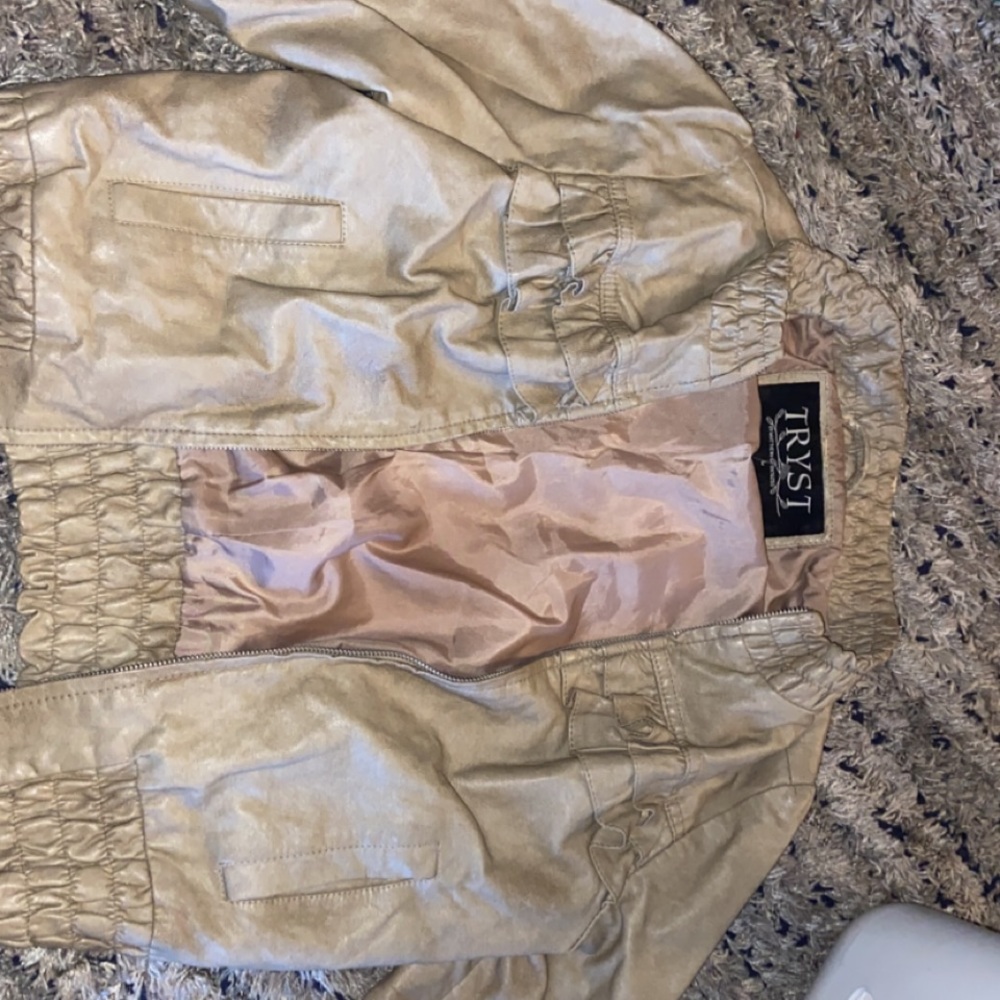 tryst jacket